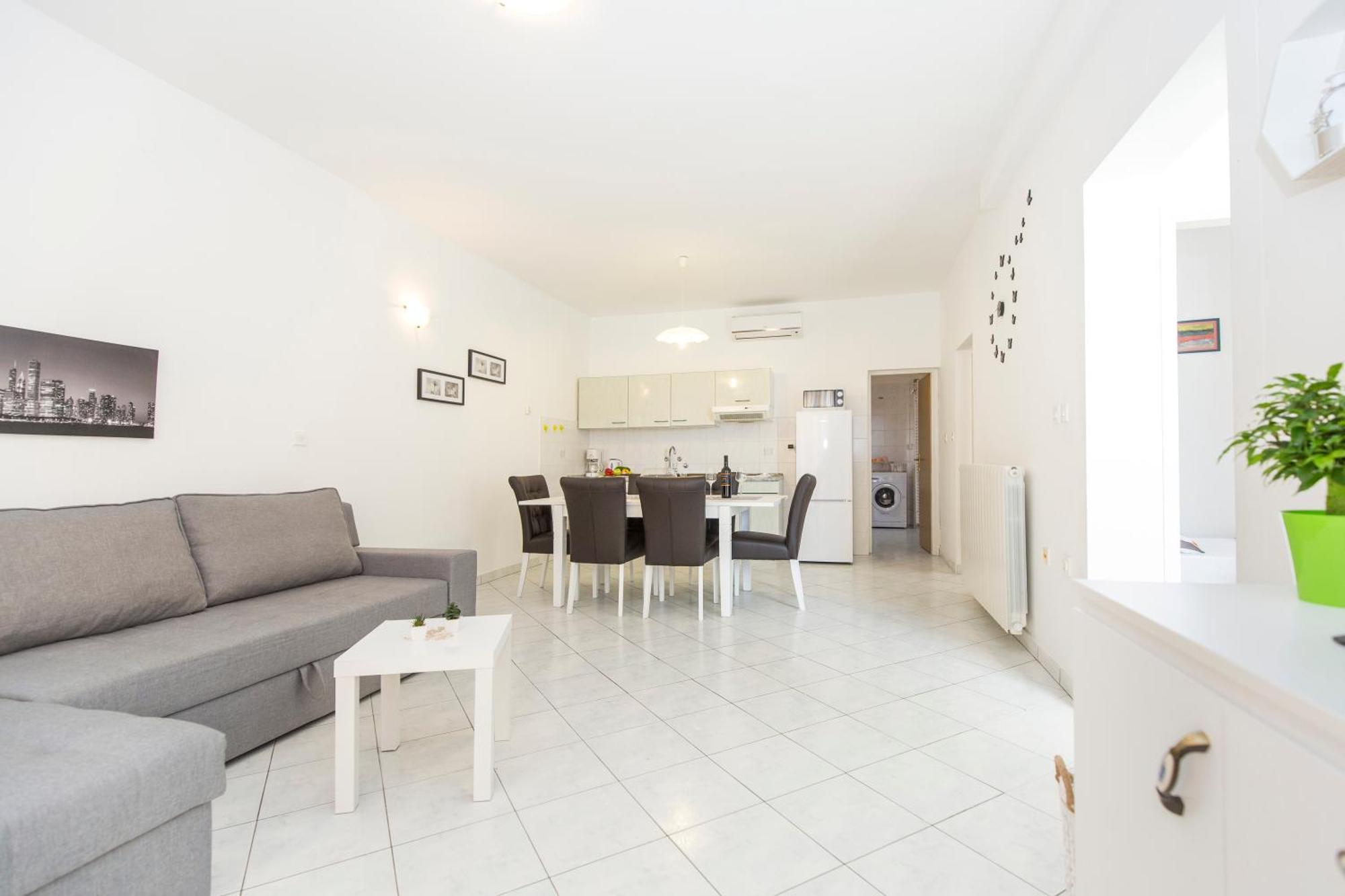 Apartments Cekada ラビン エクステリア 写真