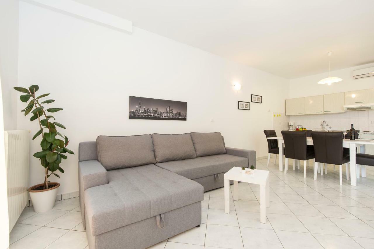 Apartments Cekada ラビン エクステリア 写真