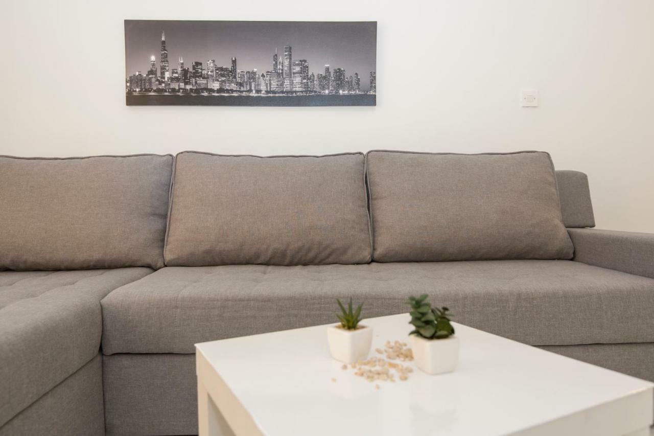 Apartments Cekada ラビン エクステリア 写真